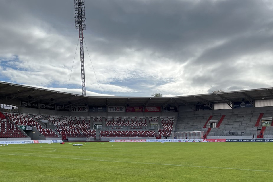 Im Steigerwaldstadion könnten die Fans von Rot-Weiß Erfurt bald wieder Drittliga-Fußball bestaunen.