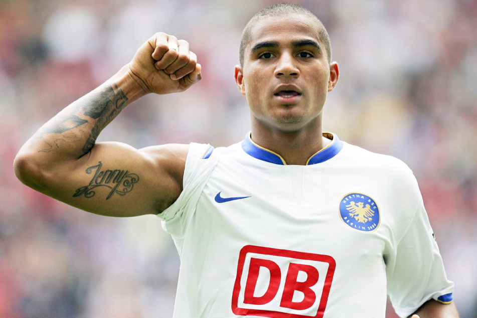 Kevin-Prince Boateng (34) wechselte 2007 von Hertha BSC zu Tottenham Hotspur. In seinem letzten Spiel im Hertha-Trikot machte er für den heutigen Co-Trainer Andreas Zecke Neuendorf Platz.