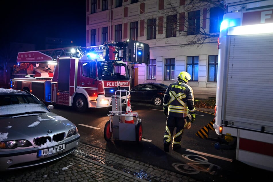 Angebranntes Essen ruft Feuerwehr auf den Plan