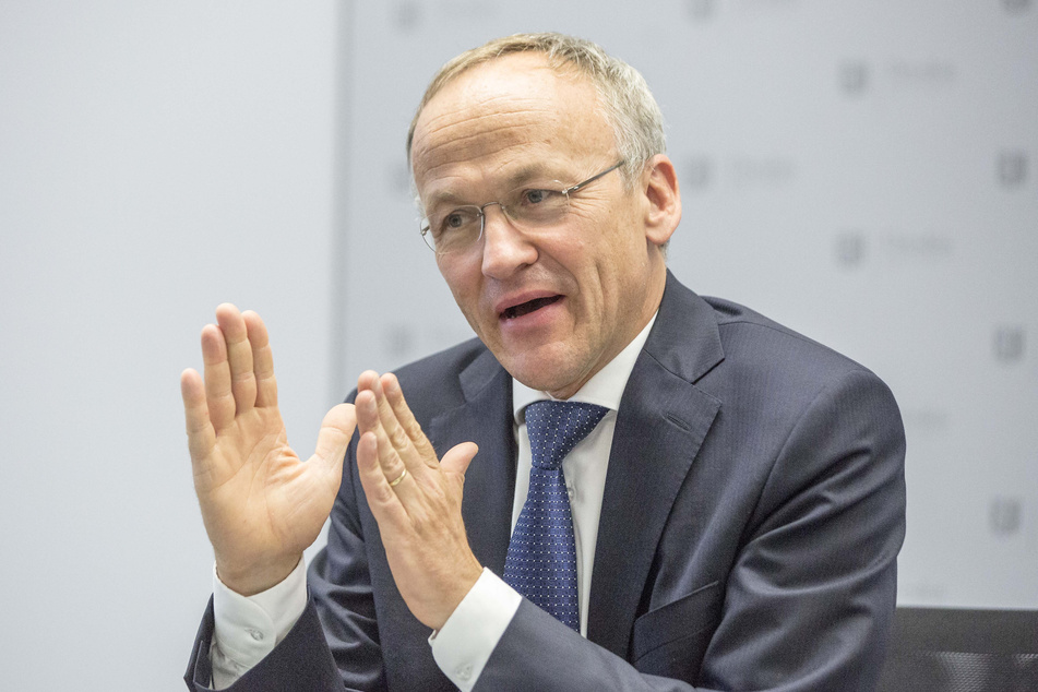 Finanz- und Sportbürgermeister Peter Lames (56, SPD) soll auf der nächsten Mitgliederversammlung von Dynamo sprechen, fordert die Petition.