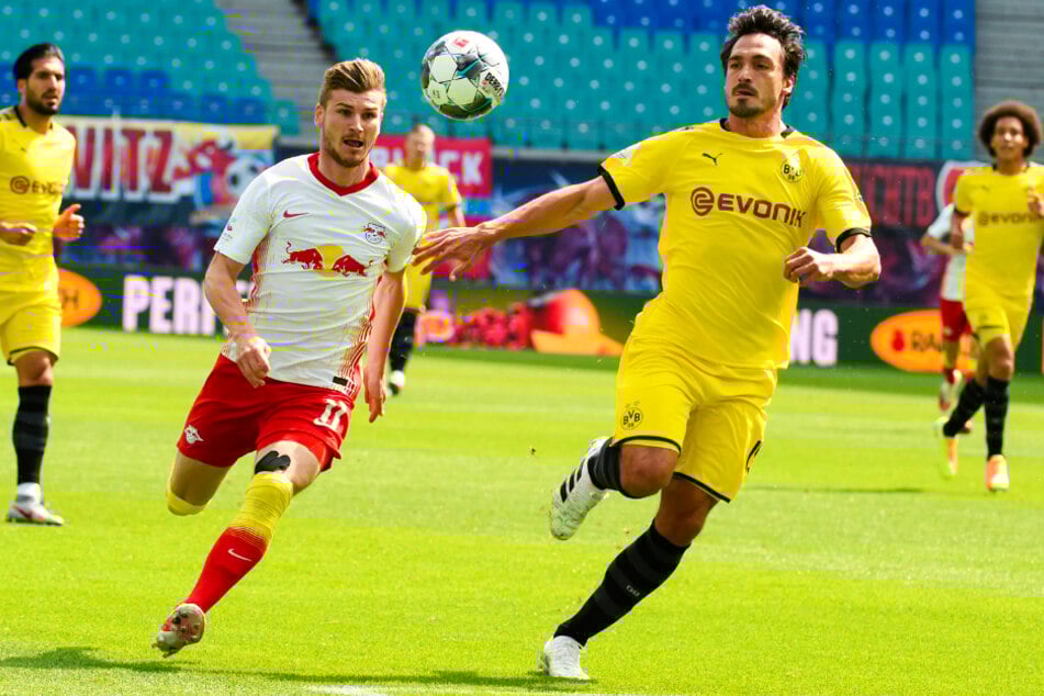 Mats Hummels (r.) verdammte nicht nur Deutschlands Nationalstürmer zur Wirkungslosigkeit, er leitete auch noch den BVB-Führungstreffer brasilianisch vor.