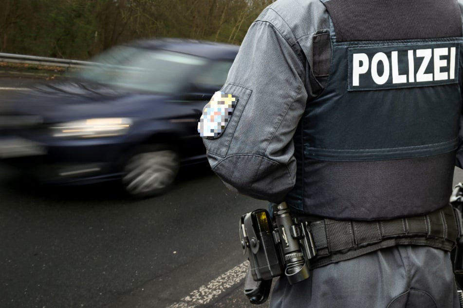 Die Polizei ermittelt nach einer brutalen Prügel-Attacke auf der B9 bei Worms (Symbolbild).