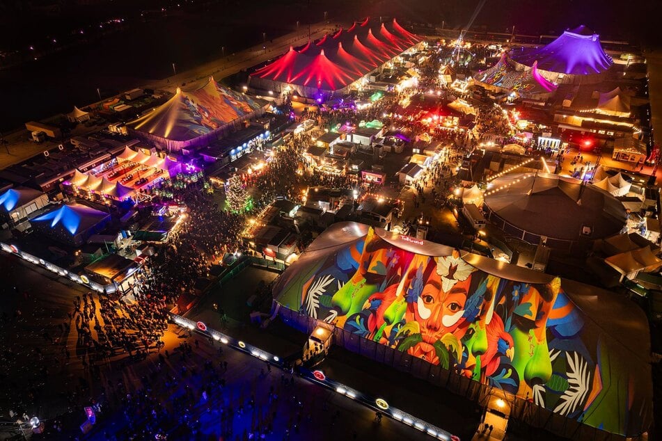 Tollwood Winterfestival 2025: Das erwartet Dich auf der Münchner Theresienwiese