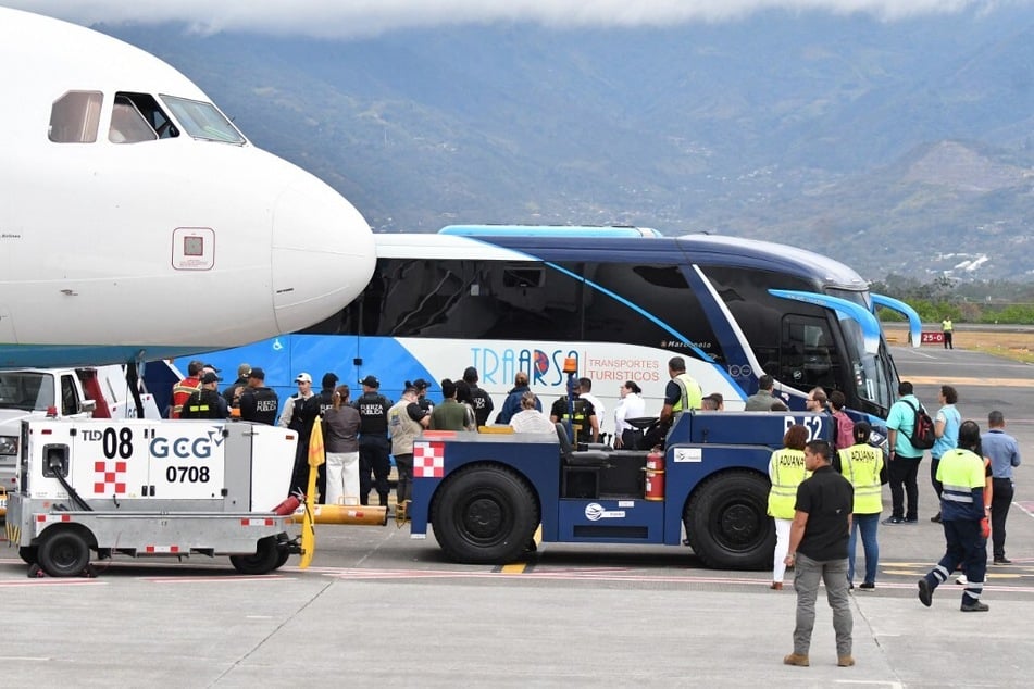 A bus carrying 135 migrants from the United States leaves the Juan Santamaria International Airport in Alajuela, Costa Rica, on February 20, 2025.