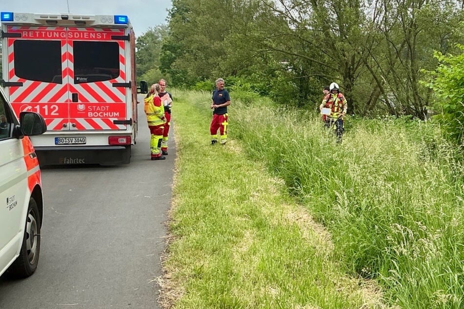 DLRG-Retter halfen bei der medizinischen Betreuung, bis Rettungsdienst und Feuerwehr eintrafen.