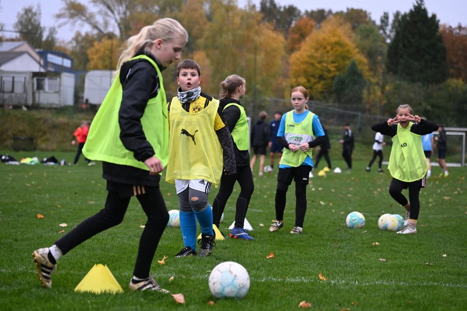 Der FC Wacker 90 Wittgensdorf ist der größte Verein in Wittgensdorf und kann zurzeit keine neuen Mitglieder aufnehmen.