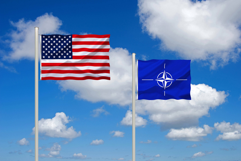 The US government on Tuesday promised its NATO allies transparency and solidarity as it enters its talks with Russia over tensions in Ukraine.