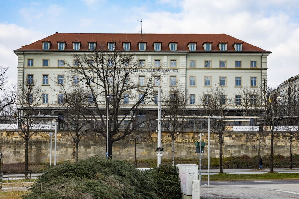 Seit 1997 wurde das "Brauhaus am Waldschlösschen" von wechselnden Pächtern betrieben.