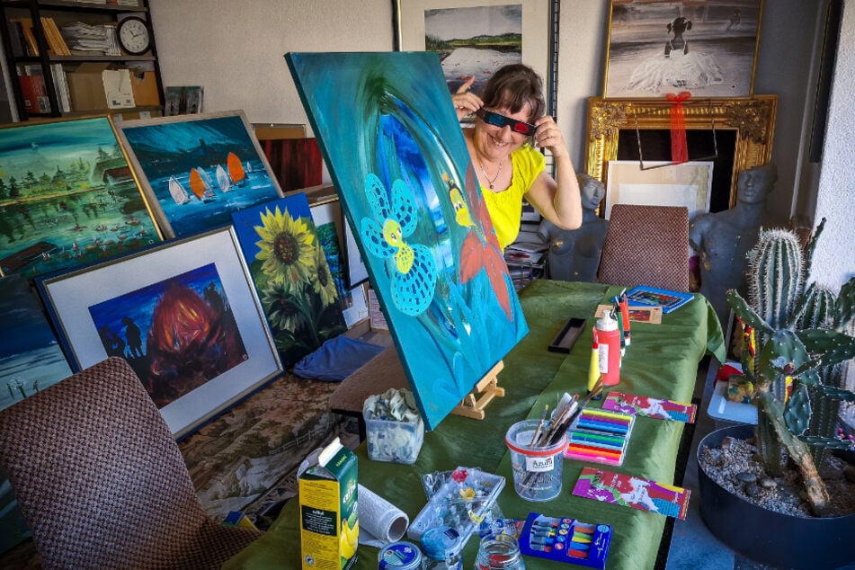 Malerin Benita Martin von Ada 3D Malerei zeigt neben anderen Künstlern im Rahmen von "KUNST:offen" ihre Arbeit.