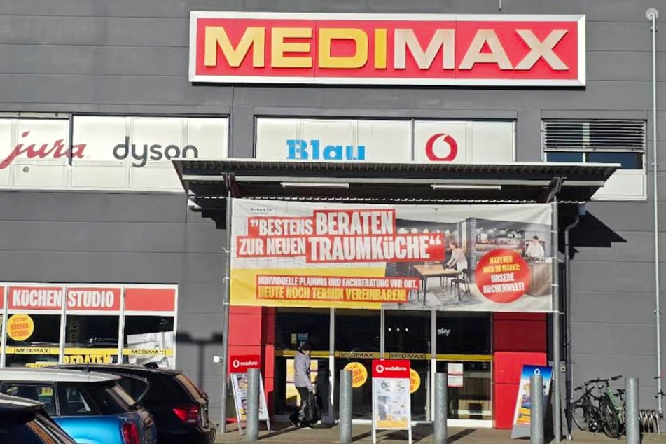 MEDIMAX Leipzig (im Sachsenpark) auf der Handelsstraße 10.