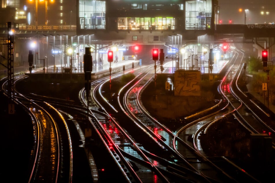 Am Bahnhof Ostkreuz eskalierte ein Streit zwischen zwei Reisenden.