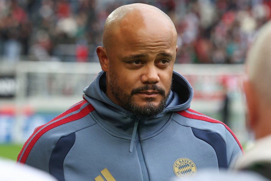 Bayerns Cheftrainer Vincent Kompany (40) wurde ins Krankenhaus eingeliefert.