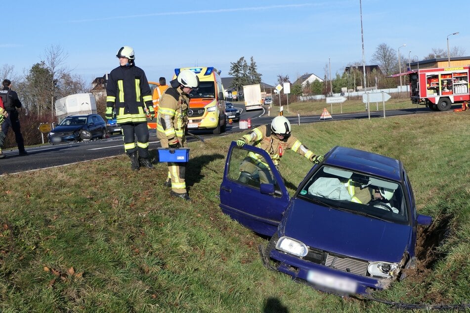 Am Unfall beteiligt waren zwei Volkswagen. Einer davon war mit Pferdeanhänger unterwegs.