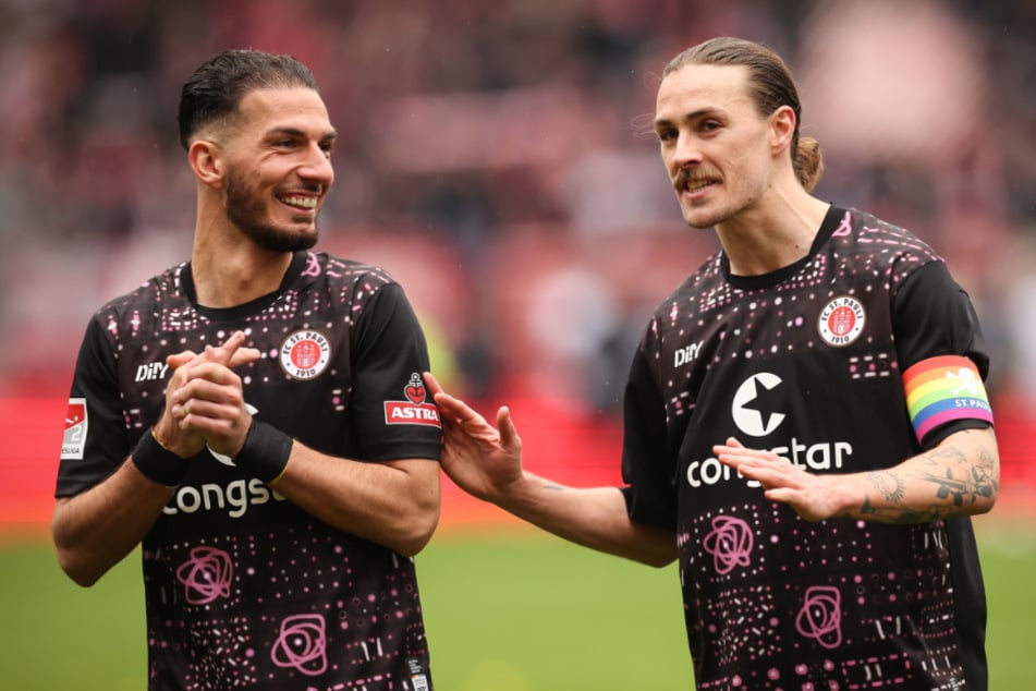 Mit Leart Paqarada (28, l.) und Jackson Irvine (30) landete der Sportchef zwei Volltreffer.