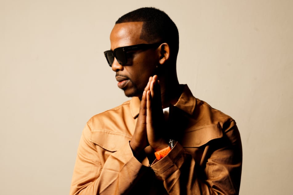 Grammy-Gewinner Zakes Bantwini (44) feiert am Mittwochabend seine Premiere in Hamburg. Kurzentschlossene können noch dabei sein.