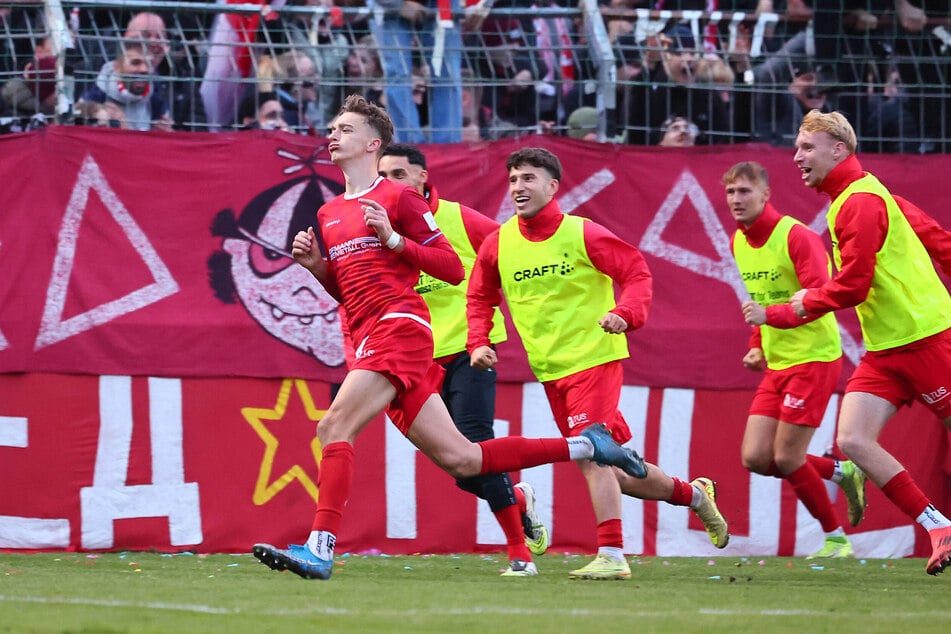 Nach dem 2:1 brachen bei den Zwickauern alle Dämme.