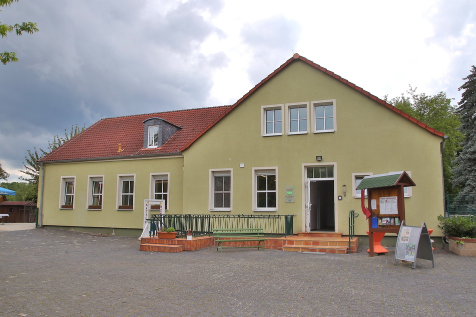 Die Lehrküche befindet sich in der Kinder- und Jugendfarm des Christlich Sozialen Bildungswerks (CSB) in Hoyerswerda.