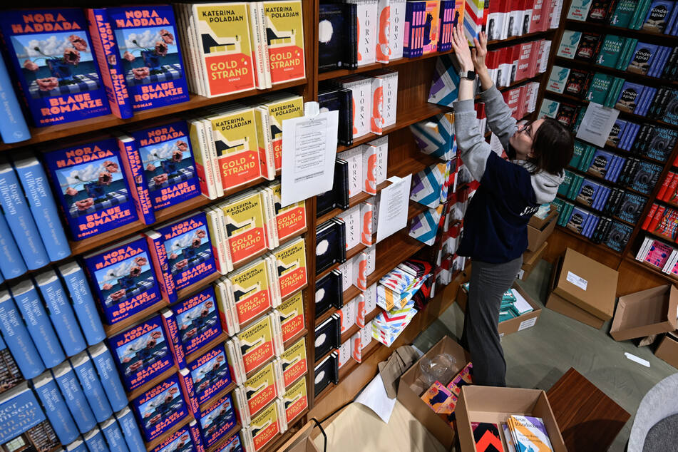 Neu ist unter anderem, dass die Besucher schon ab Freitag die Bücher auch kaufen können.