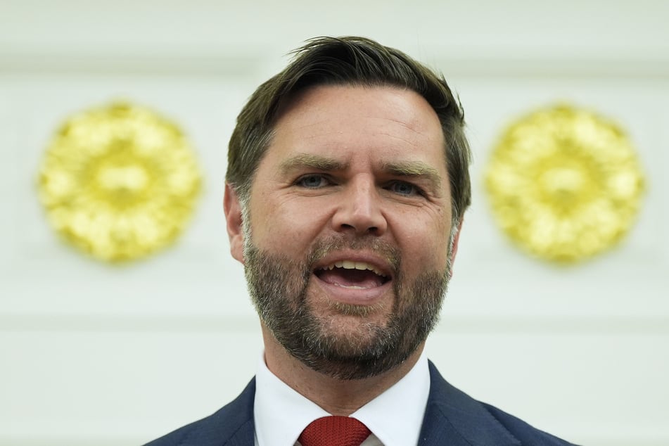 Vizepräsident JD Vance (41) will Elon Musk zurück ins Weiße Haus holen.
