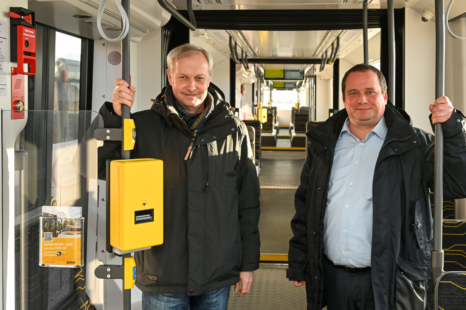 Haben die "Kinderkrankheiten" erfolgreich behandelt: DVB-Center-Chef Holger Seifert (56) und Andre Daniel (41) von Alstom.