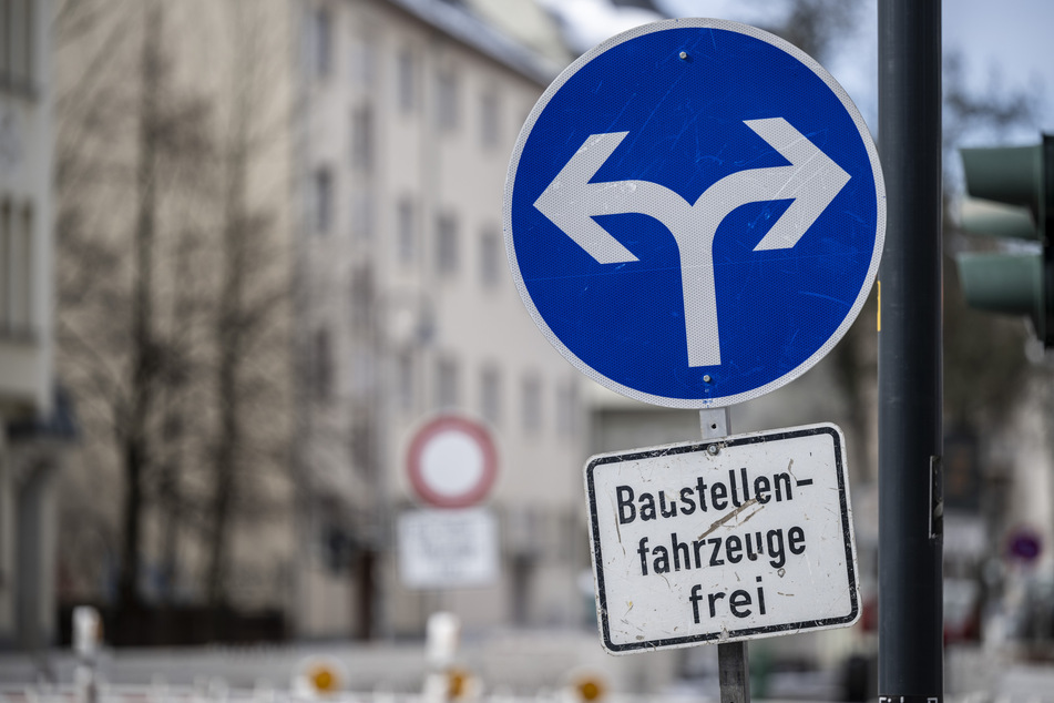 Unter anderem auf der Annaberger Straße und der Solbrigstraße kommt es in Chemnitz zu Sperrungen. (Symbolbild)