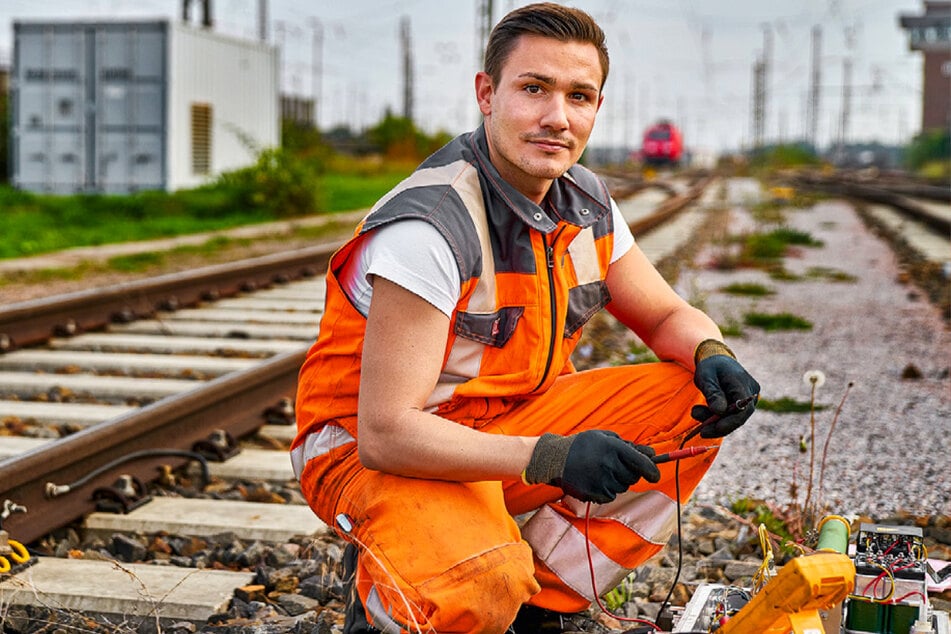 Der Einstieg zum Traumjob: Als Kabelmesstechniker (m/w/d) bei der Deutschen Bahn in Stuttgart.