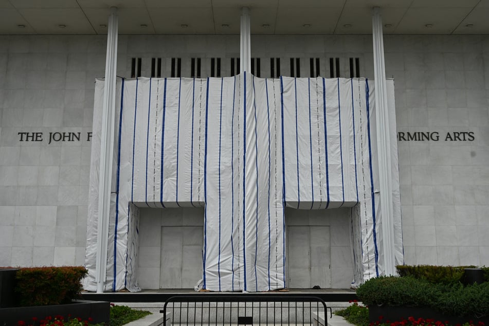 Judge demands answers as Kennedy Center covers facade after removing Trump's name