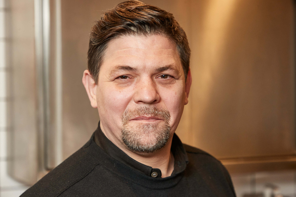 Getestet wird immer von Montag bis Samstag von 8 Uhr bis 12 Uhr und von 15 Uhr bis 19 Uhr im Deli von Tim Mälzers (50) "Bullerei".