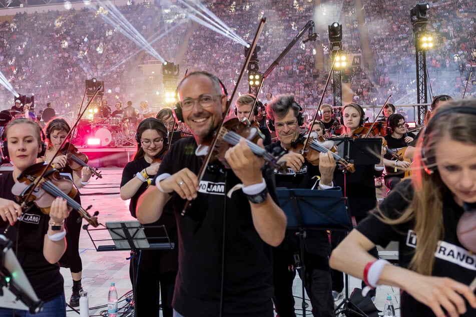 Nach Instrumenten geordnet wird zusammen gerockt.
