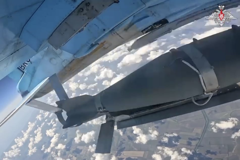 Ukraine-Krieg: Gleitbombenangriff - Tote und Verletzte in Ostukraine