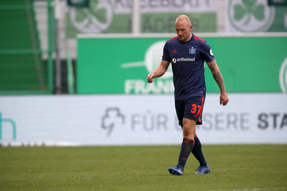 Am vergangenen Dienstag wurde der Vertrag von Toni Leistner (31) beim Hamburger SV aufgelöst. Der 31-Jährige war vom abrupten Ende überrascht.