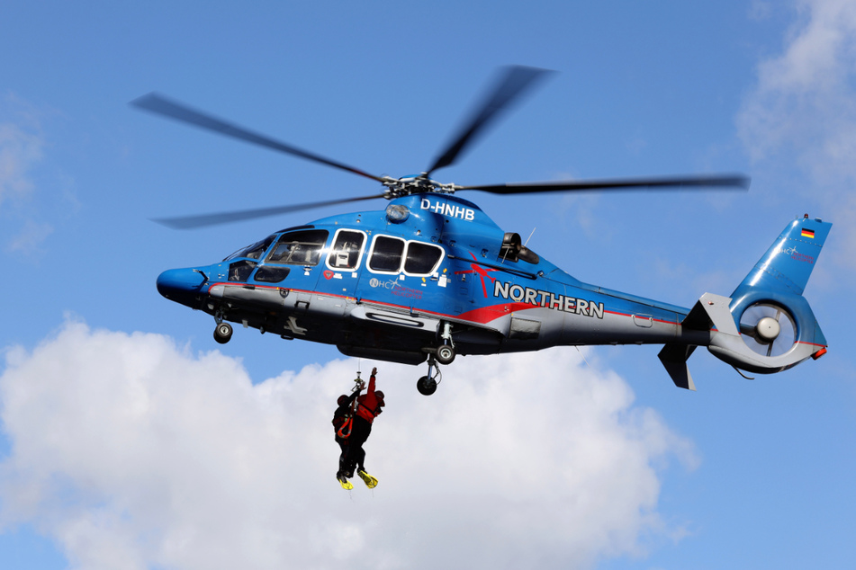 Eine Frau (40) aus Wuppertal musste am Mittwochvormittag vor Tossens mit einem Hubschrauber aus der Nordsee gerettet werden. (Symbolfoto)