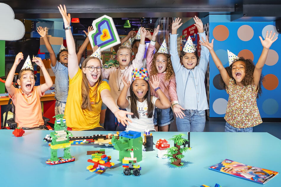 Zum ersten Geburtstag plant das LEGO Discovery Centre in Hamburg eine große Party für seine Besucherinnen und Besucher.