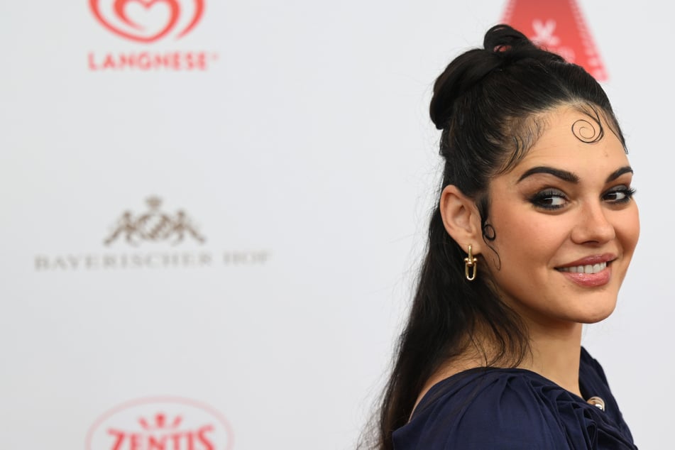 Nilam Farooq gibt Schwangerschaft bekannt - aber nicht ganz freiwillig