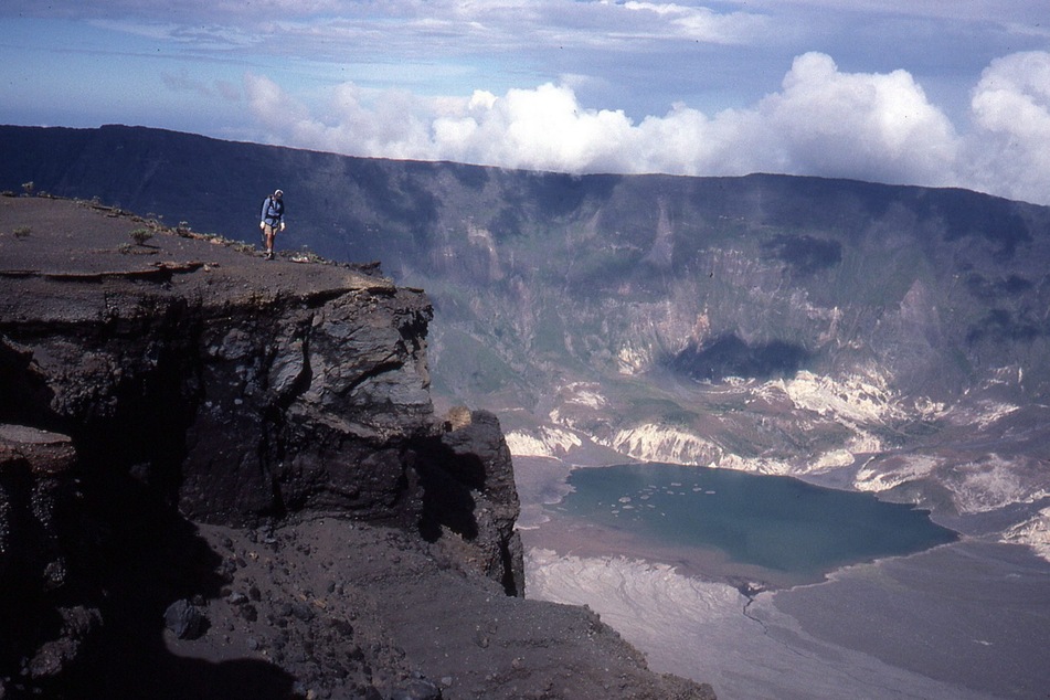 Der Ausbruch des Tambora auf der indonesischen Insel Sumbawa im Jahr 1815 gilt als der bislang größte Vulkanausbruch in der Geschichte der Menschheit. Er tötete 117.000 Menschen und löschte das winzige Königreich Tambora aus. (Archivbild)