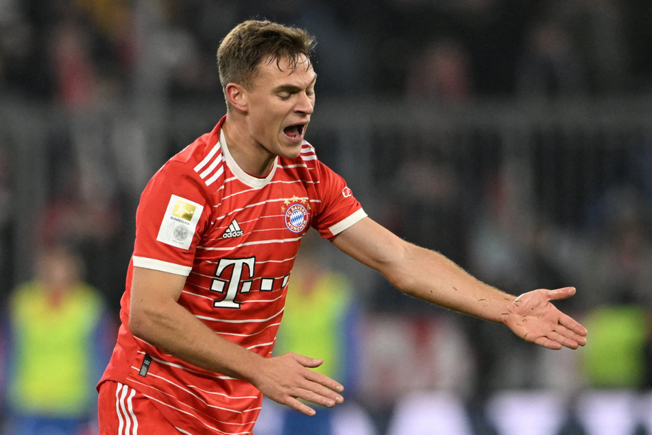Nach seiner Gelb-Roten Karte gegen den VfL Wolfsburg muss Bayern-Star Joshua Kimmich (28) vorerst aussetzen.