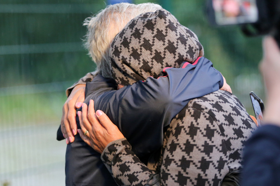 "Emotionale Reise": Gerettete aus Kabul in Hamburg eingetroffen