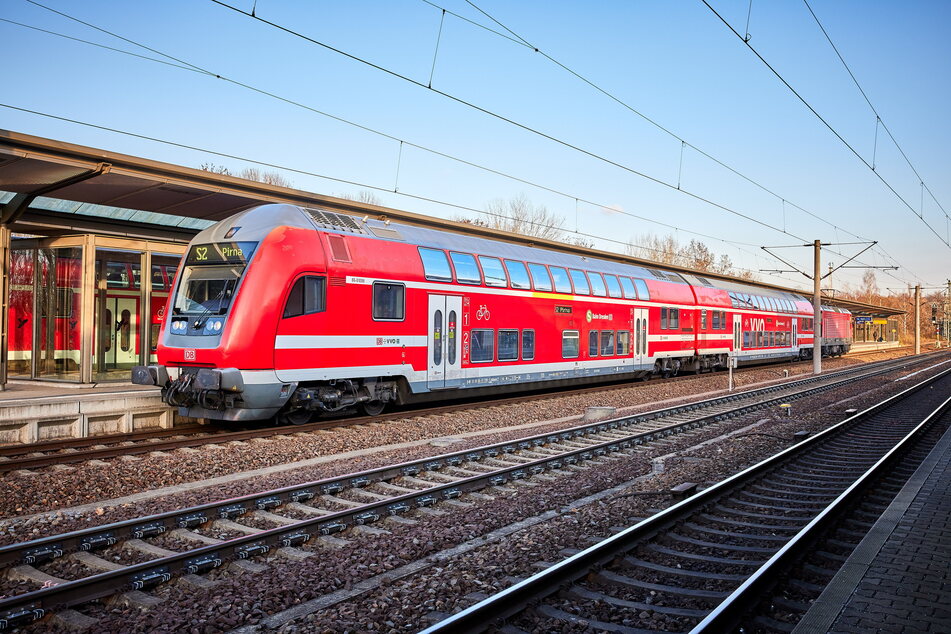 Das Ticket soll Schüler ganztags für 15 Euro pro Monat von A nach B bringen.