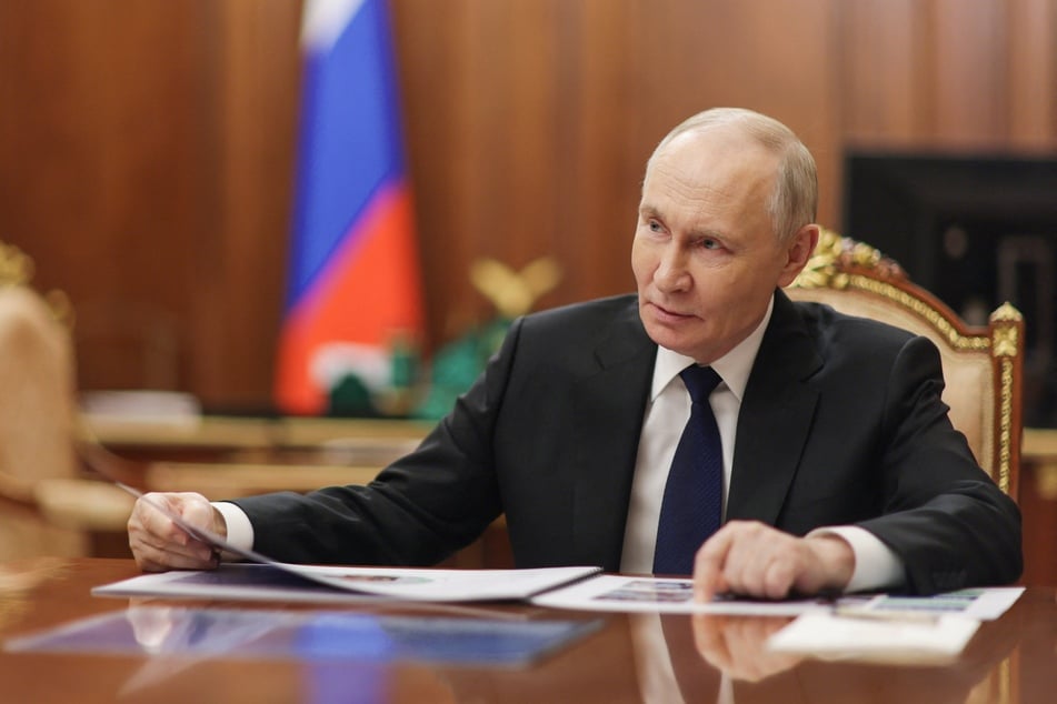 Russian President Vladimir Putin called the country's soldiers "heroes" and said he believed they would win the war against Ukraine in his 2026 New Year address.