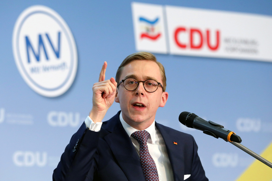 Der Bundestagsabgeordnete Philipp Amthor (28, CDU) wird anteilsmäßig am häufigsten beleidigt.