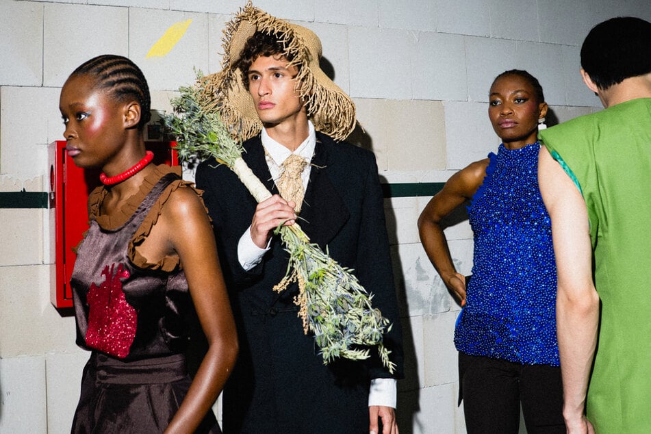 Berlin wird wieder zur Bühne: Designer, Newcomer und kreative Ideen füllen die Stadt während der Fashion Week.