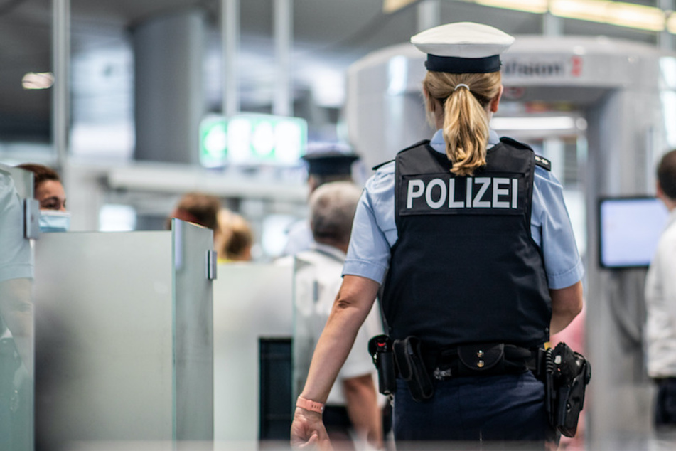 Flughafen Düsseldorf: Frau geht einfach durch Sicherheitskontrolle, Terminal geräumt
