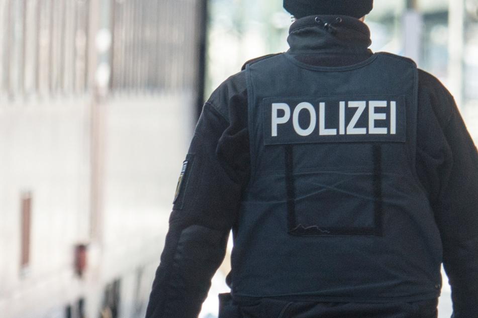Die Beamten der Bundespolizeidirektion München bitten die Bevölkerung um Hinweise. (Symbolbild)