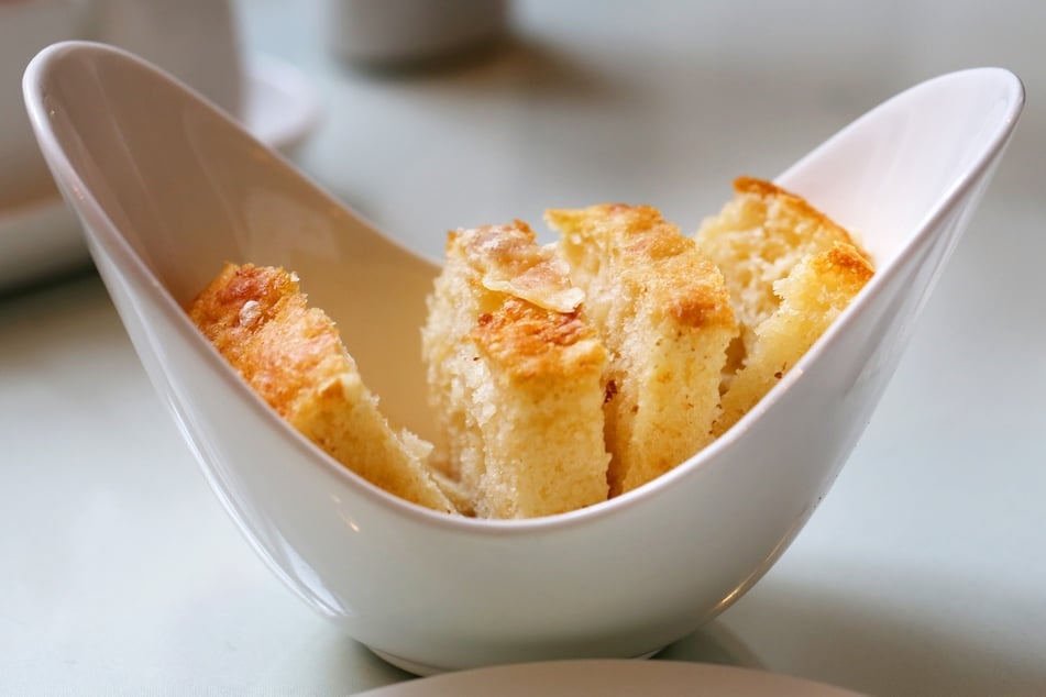 Buttermilch-Tassenkuchen mit Kokosraspeln: Kinderleichtes Rezept