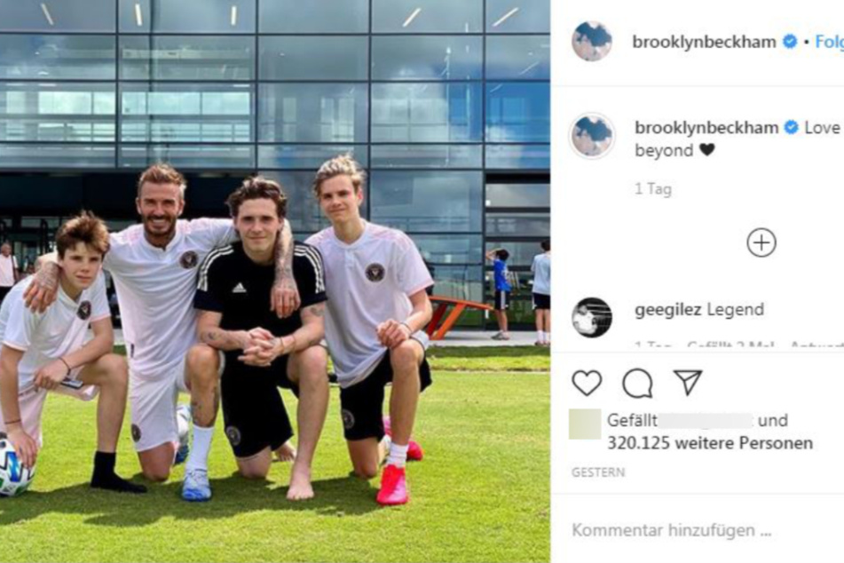 Die vier Männer der Beckhams präsentieren sich sportlich.