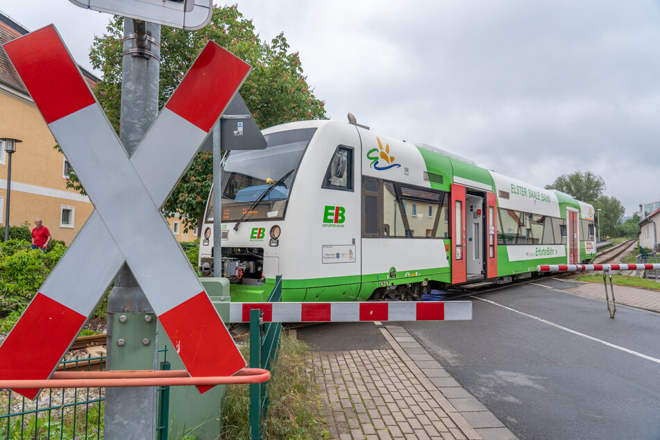 Ein achtjähriger Junge wurde in Bad Berka von einem Zug erfasst.
