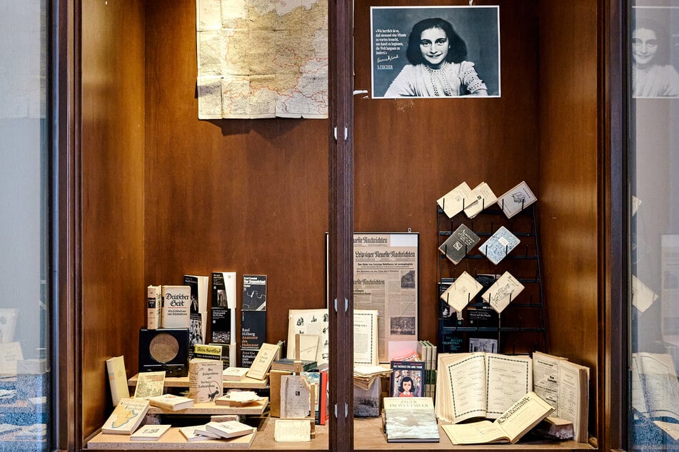 Auch während der NS-Zeit sind Bücher bei Fischer erschienen - von nicht verbotenen Autoren.