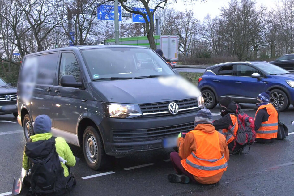Besonders im Januar und Februar hatten die Klima-Aktivisten immer wieder die Berliner Stadtautobahn A100 blockiert.