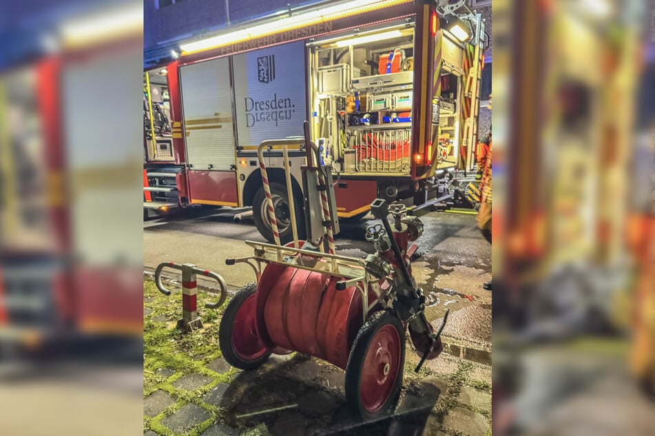 Am Otto-Dix-Ring in Strehlen musste die Feuerwehr einen brennenden Kinderwagen löschen.