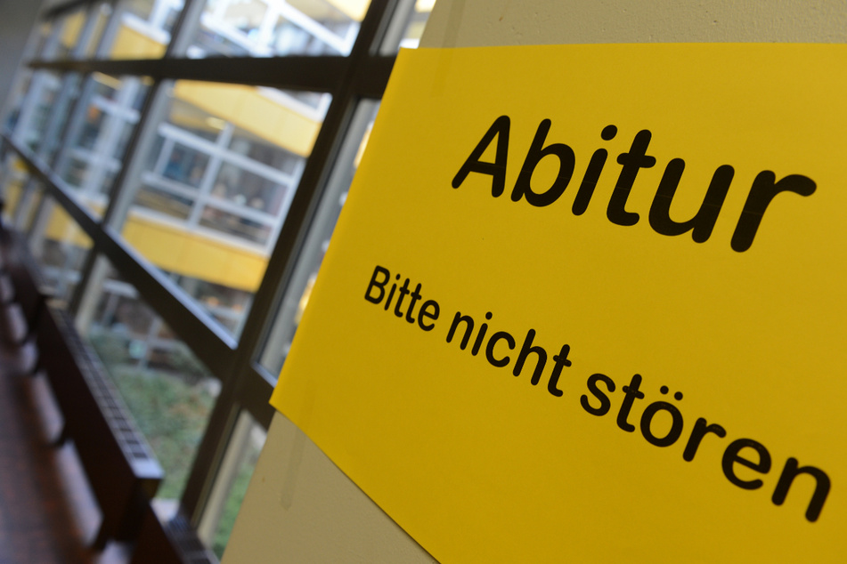 Während der Abiturprüfung wurde am Erfurter Gymnasium Edith-Stein ein Feuer in einer Schultoilette gelegt. Die Polizei ermittelt. (Symbolbild)